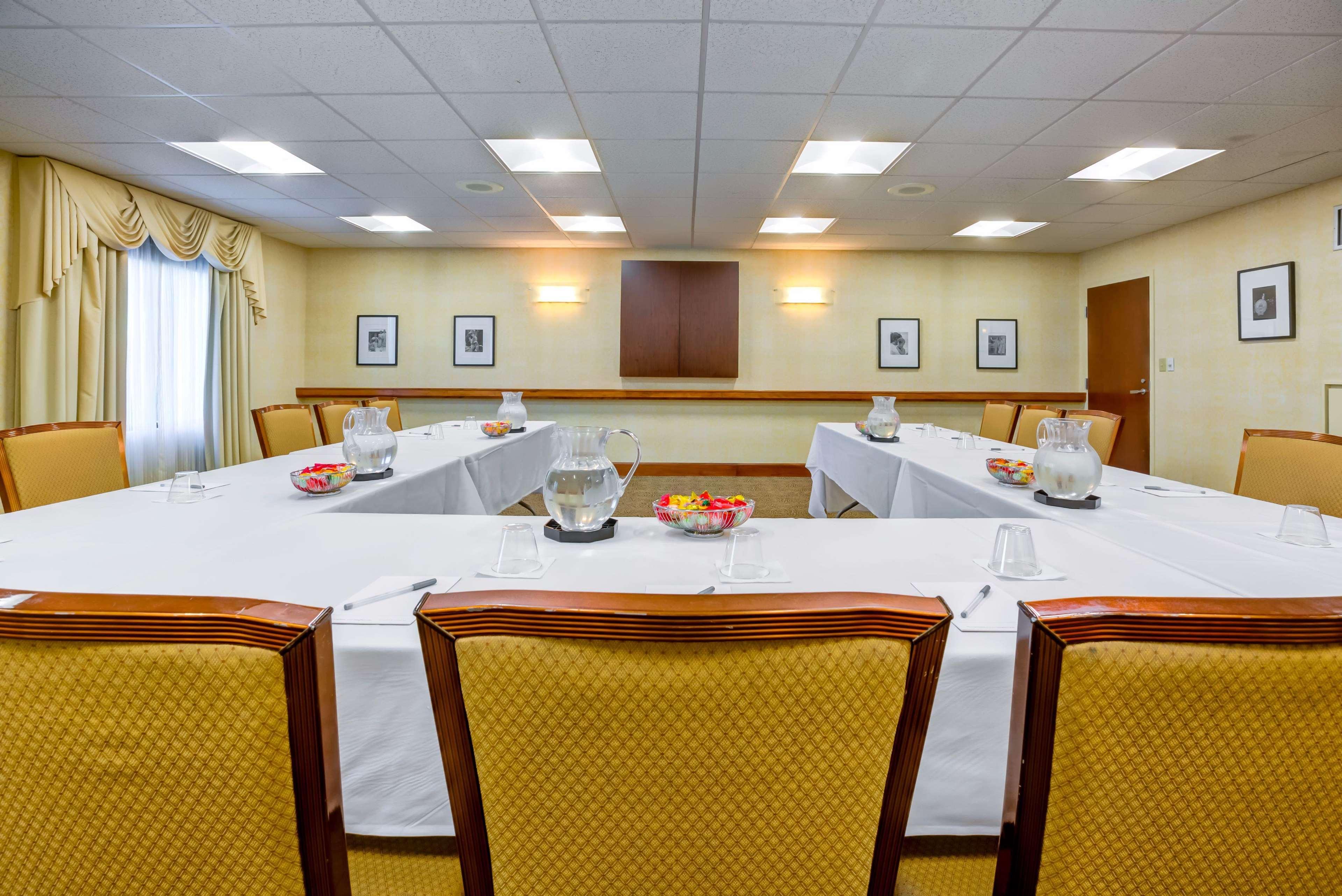 Hampton Inn Boston-Norwood Exterior photo