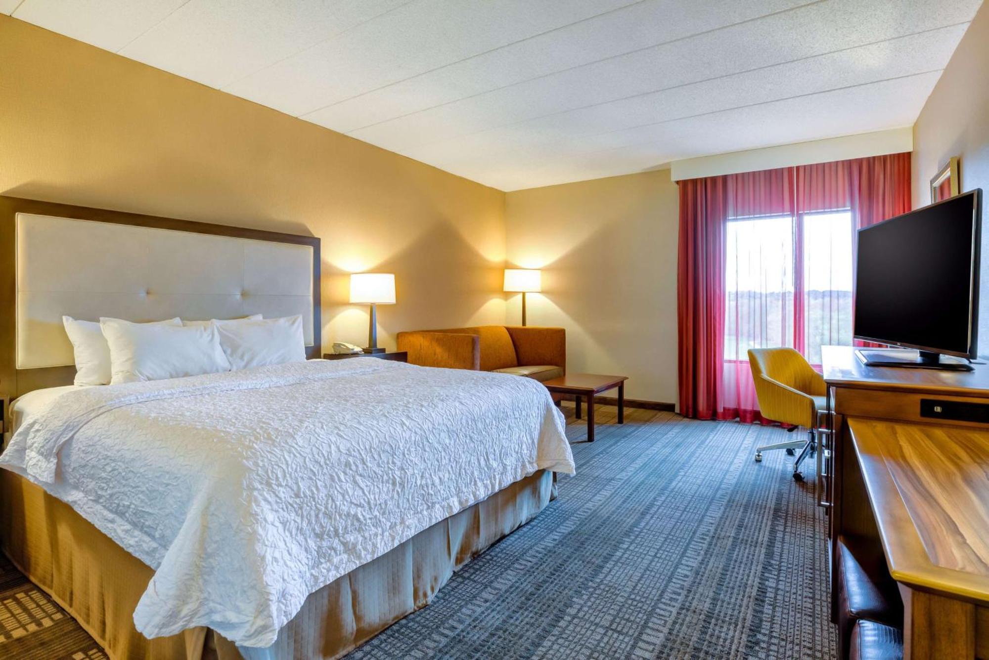 Hampton Inn Boston-Norwood Exterior photo
