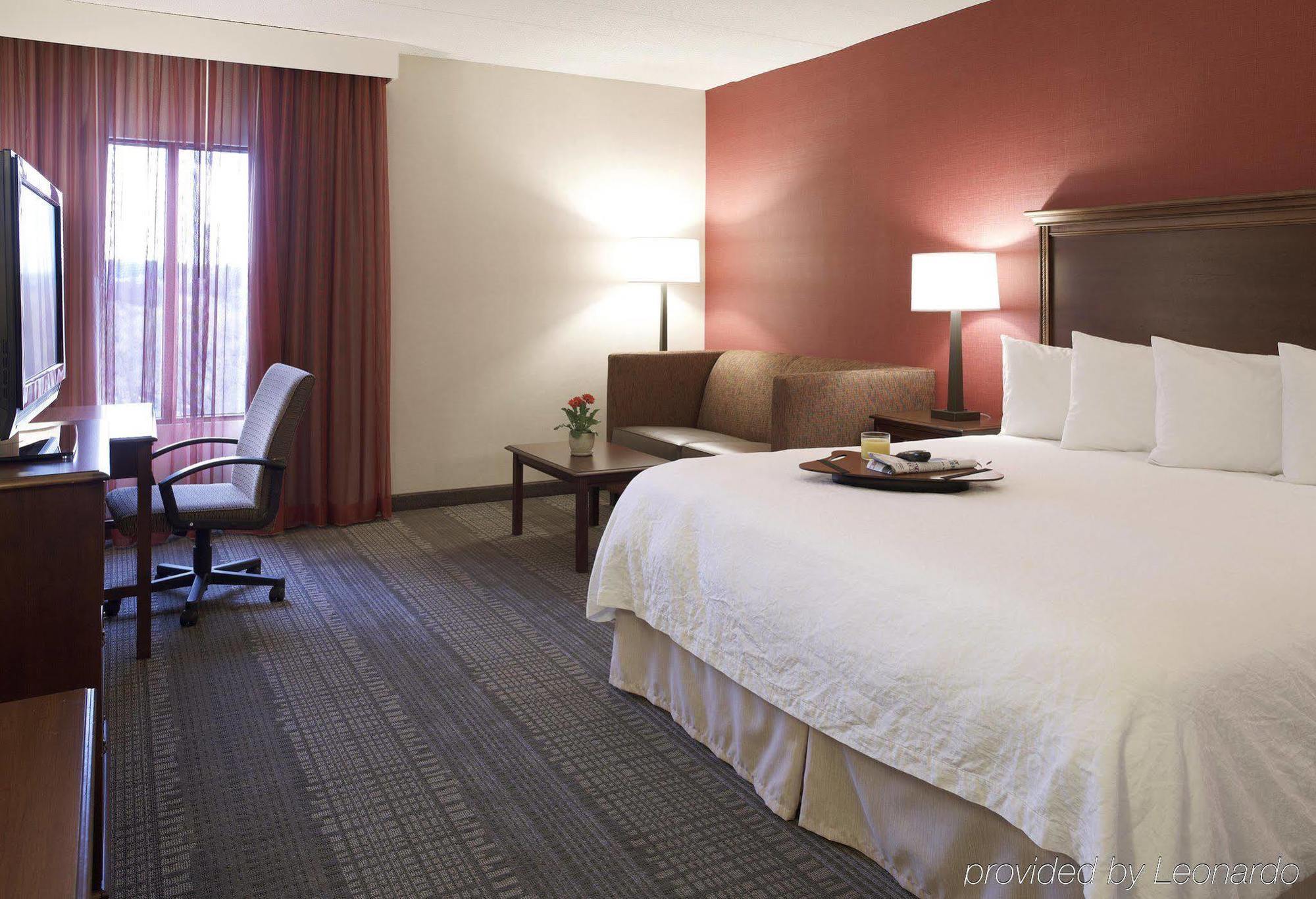 Hampton Inn Boston-Norwood Exterior photo